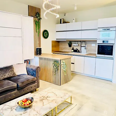 Tehelné Pole, Bajkalska 2e Bratislava