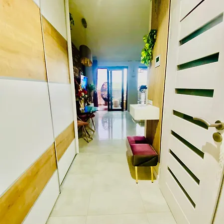 Tehelne Pole, Bajkalska 2e Μπρατισλάβα