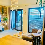 Apartmán Tehelne Pole, Bajkalska 2e Bratislava
