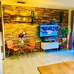 Apartmán Tehelne Pole, Bajkalska 2e