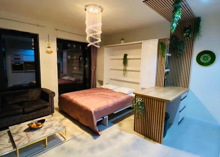 Tehelne Pole, Bajkalska 2e Pressburg